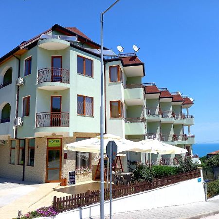 Family Hotel Amore Byala  Exterior photo