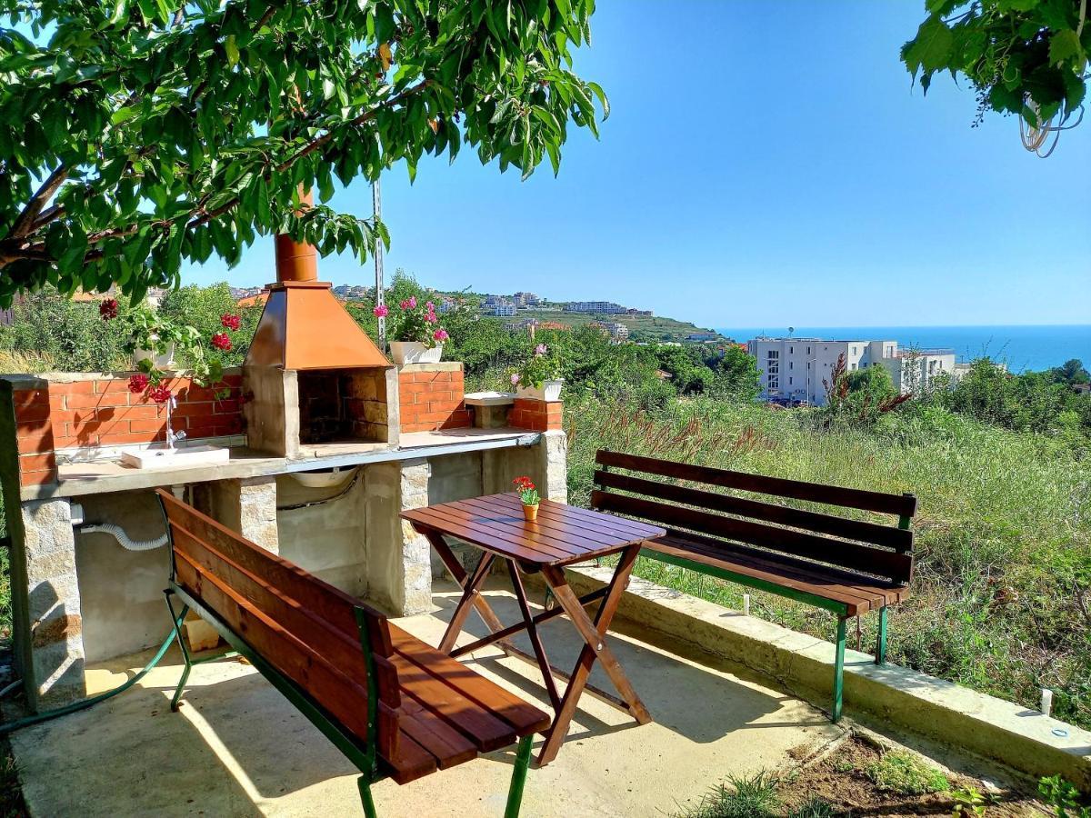 Family Hotel Amore Byala  Exterior photo