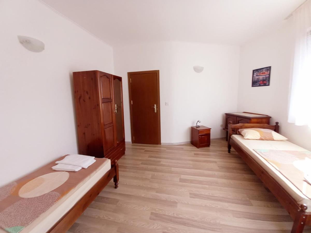 Family Hotel Amore Byala  Exterior photo