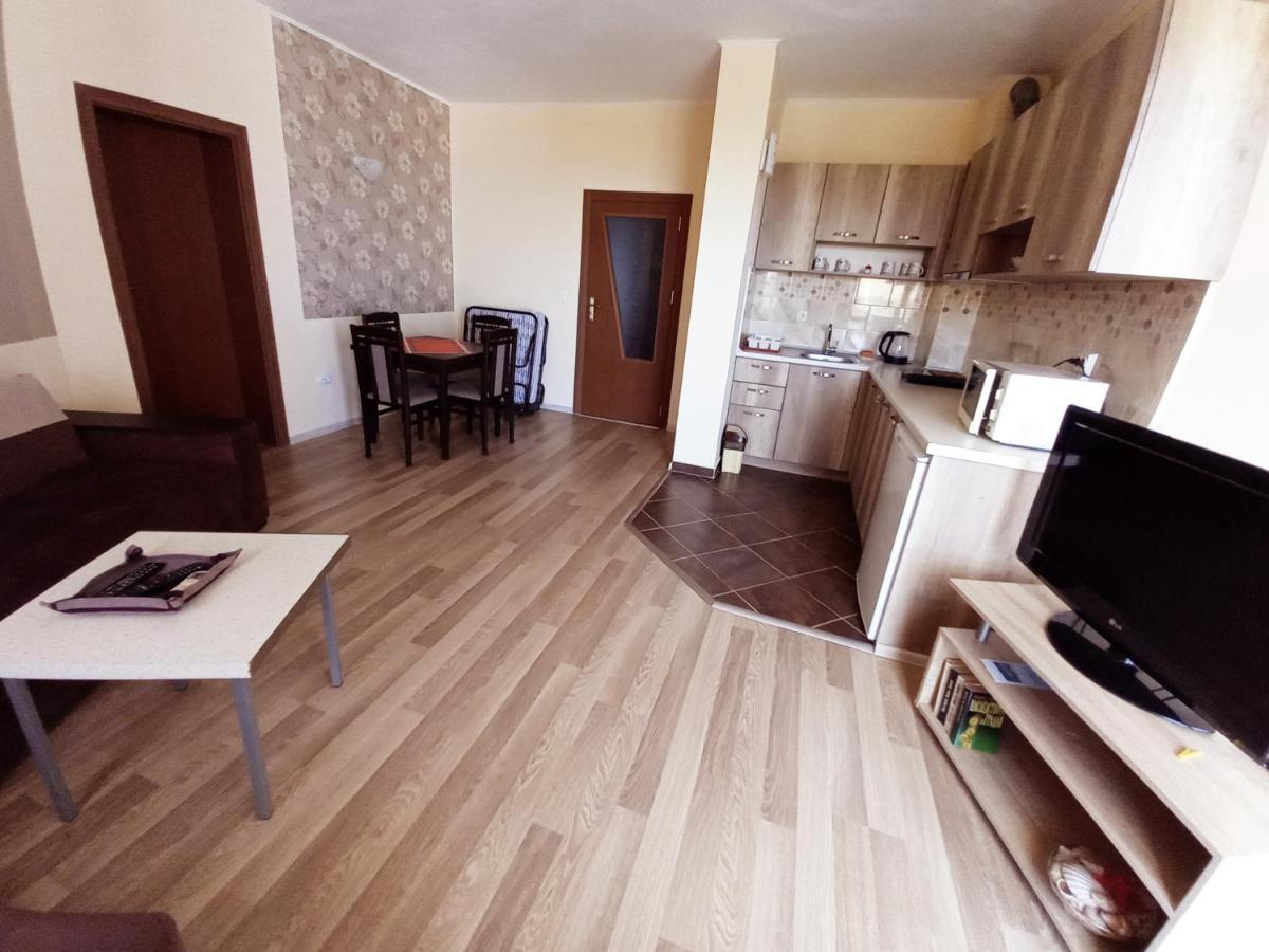 Family Hotel Amore Byala  Exterior photo