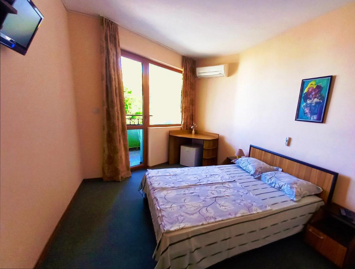 Family Hotel Amore Byala  Exterior photo