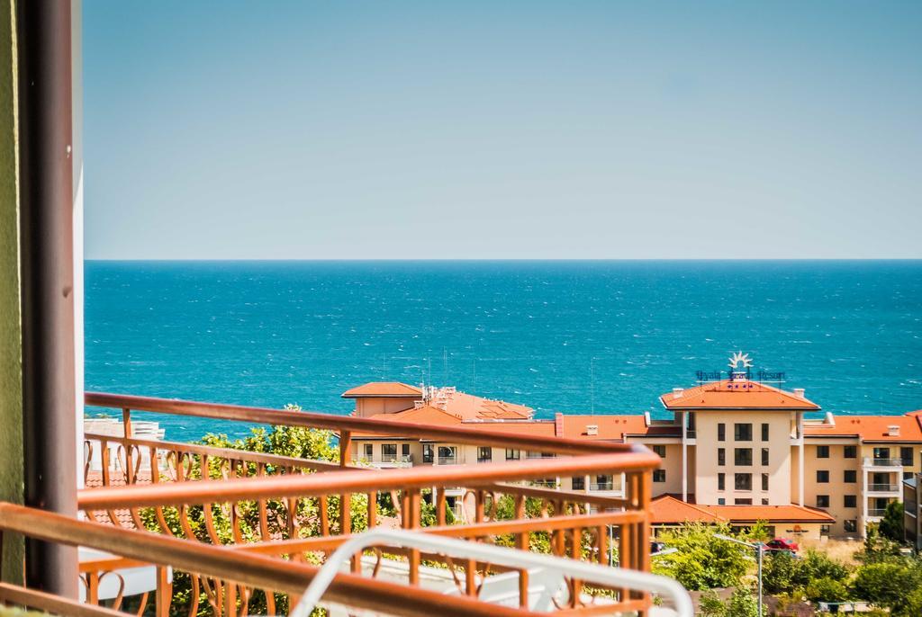Family Hotel Amore Byala  Exterior photo