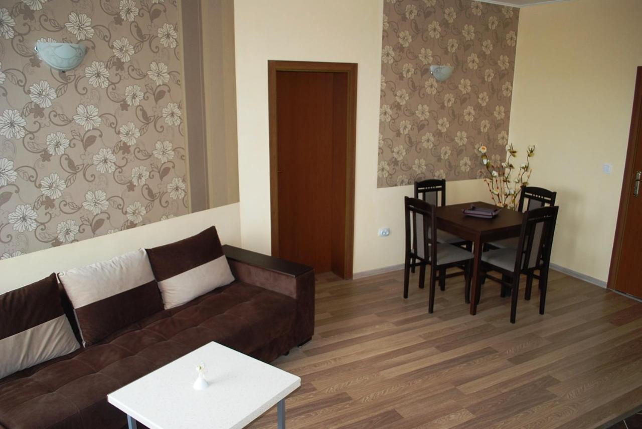 Family Hotel Amore Byala  Exterior photo