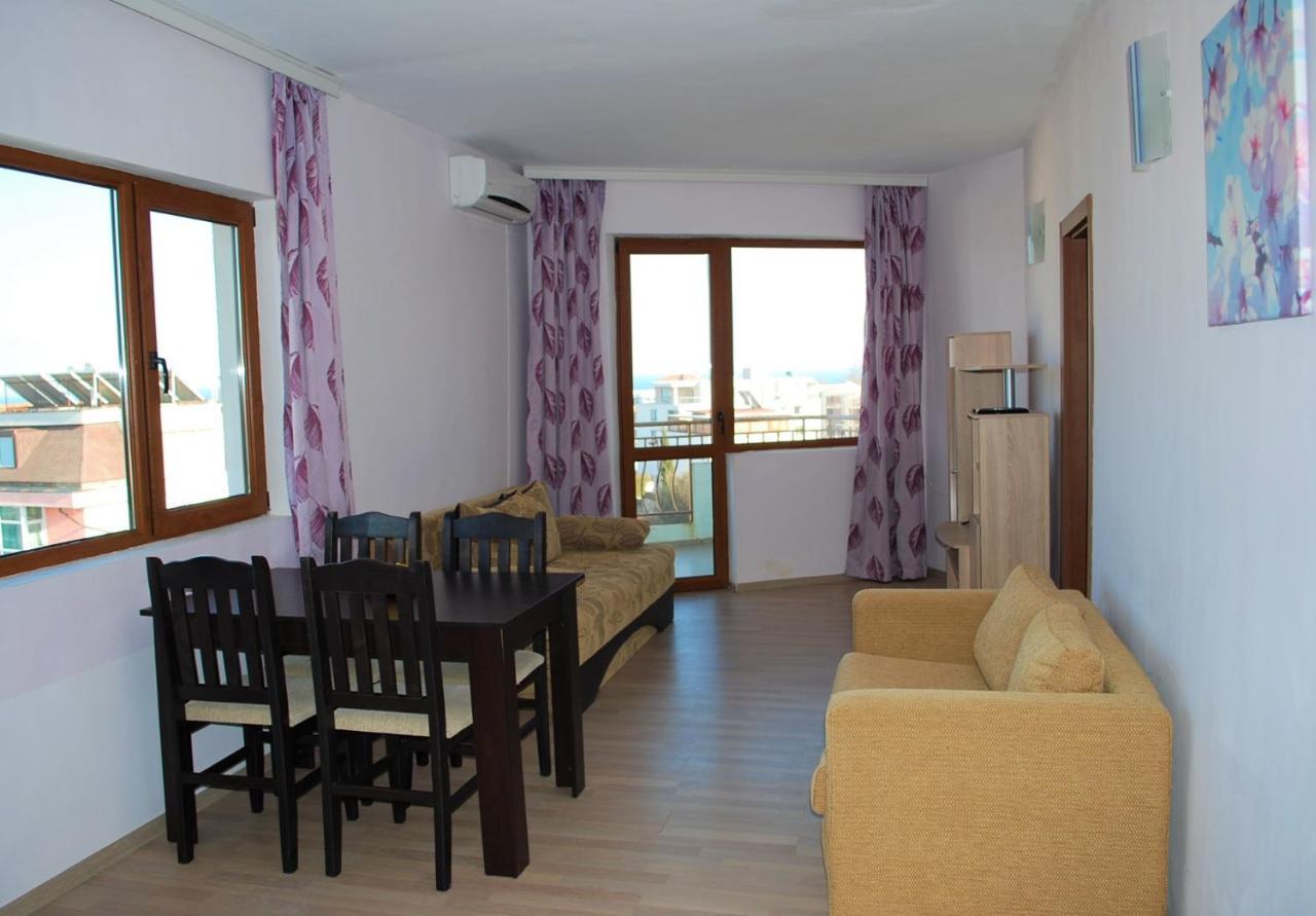 Family Hotel Amore Byala  Exterior photo