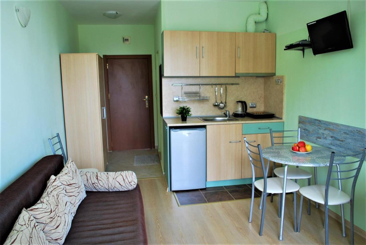 Family Hotel Amore Byala  Exterior photo