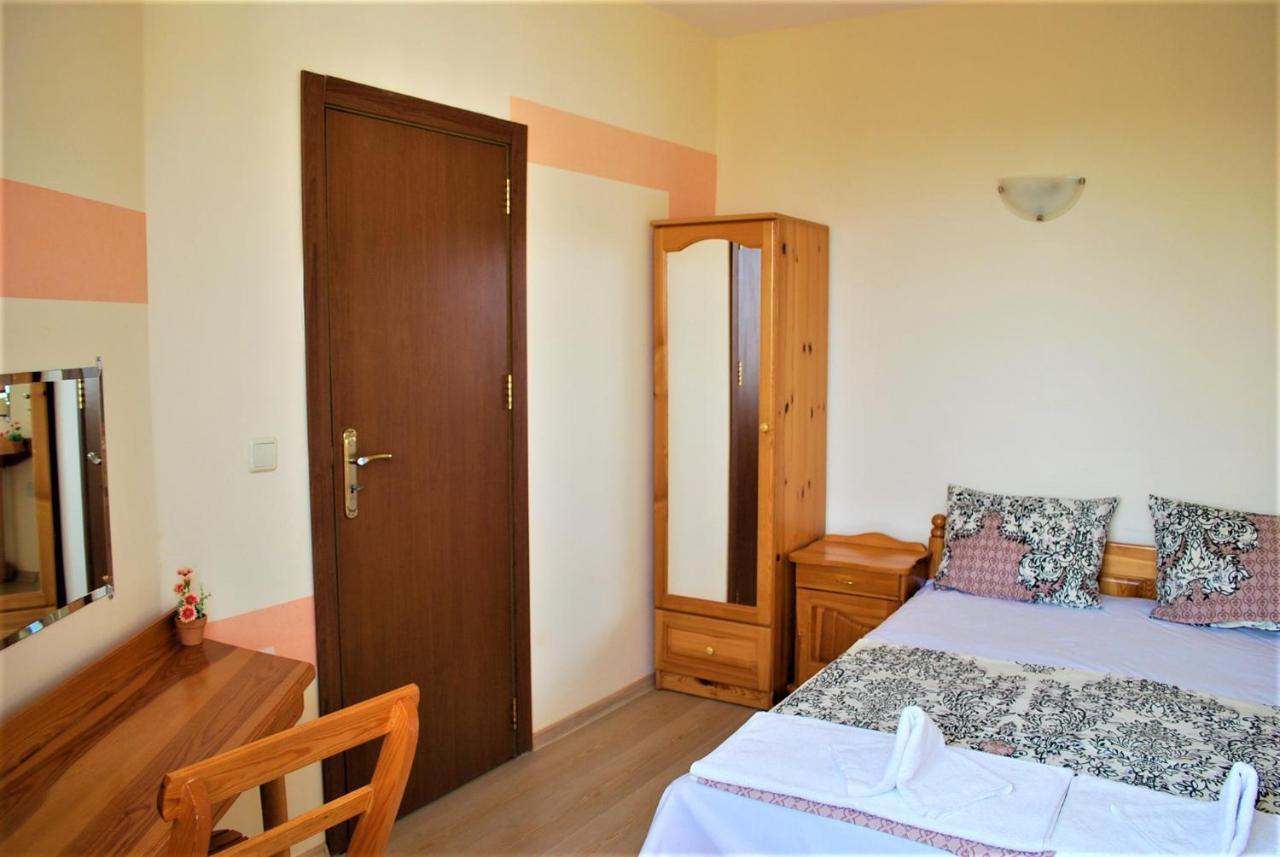 Family Hotel Amore Byala  Exterior photo